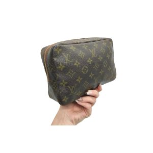 Louis Vuitton Monogram Trousse 23