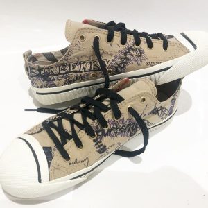Burberry Graffiti print sneakers